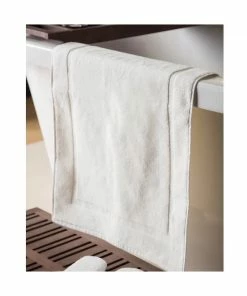 Belledorm Hotel Madison Bath Mat (Ivory) (One Size)