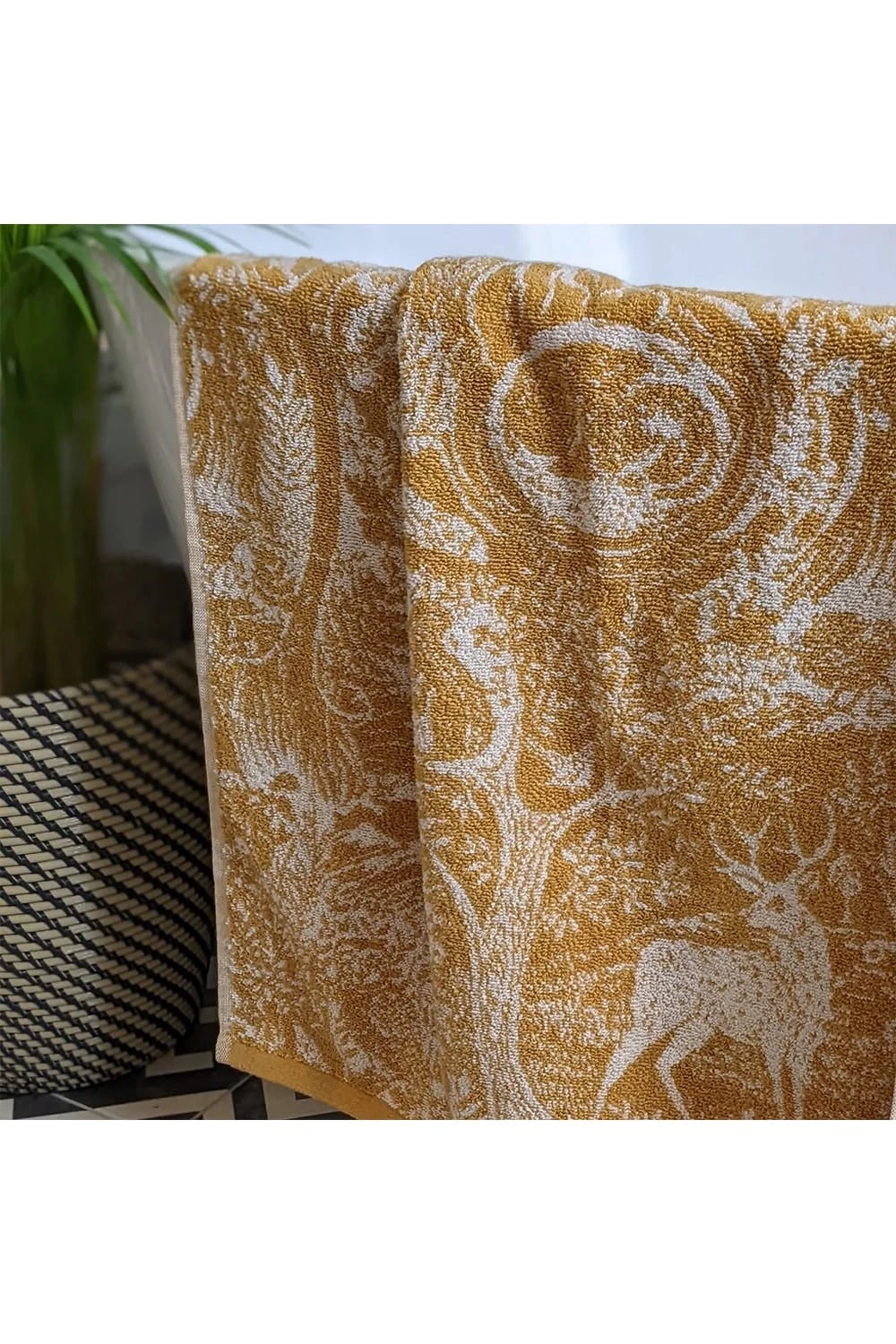 Furn Winter Woods Animals Jacquard Bath Towel - Ochre - 125cm X 70cm 5 Furn Winter Woods Animals Jacquard Bath Towel - Ochre - 125cm X 70cm - Image 3