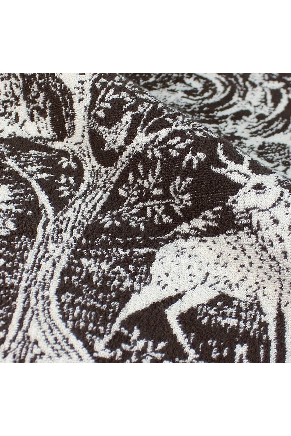 Furn Winter Woods Animal Print Jacquard Hand Towel - Charcoal - 85 Cm X 50 Cm 4 Furn Winter Woods Animal Print Jacquard Hand Towel - Charcoal - 85 Cm X 50 Cm - Image 2