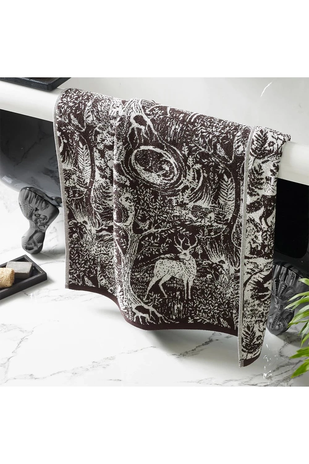 Furn Winter Woods Animal Print Jacquard Hand Towel - Charcoal - 85 Cm X 50 Cm 5 Furn Winter Woods Animal Print Jacquard Hand Towel - Charcoal - 85 Cm X 50 Cm - Image 3